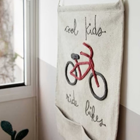Canastas de bolsillo cool kids ride bikes