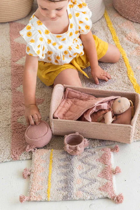 Muñeca de tela mini Ammi para juego simbólico